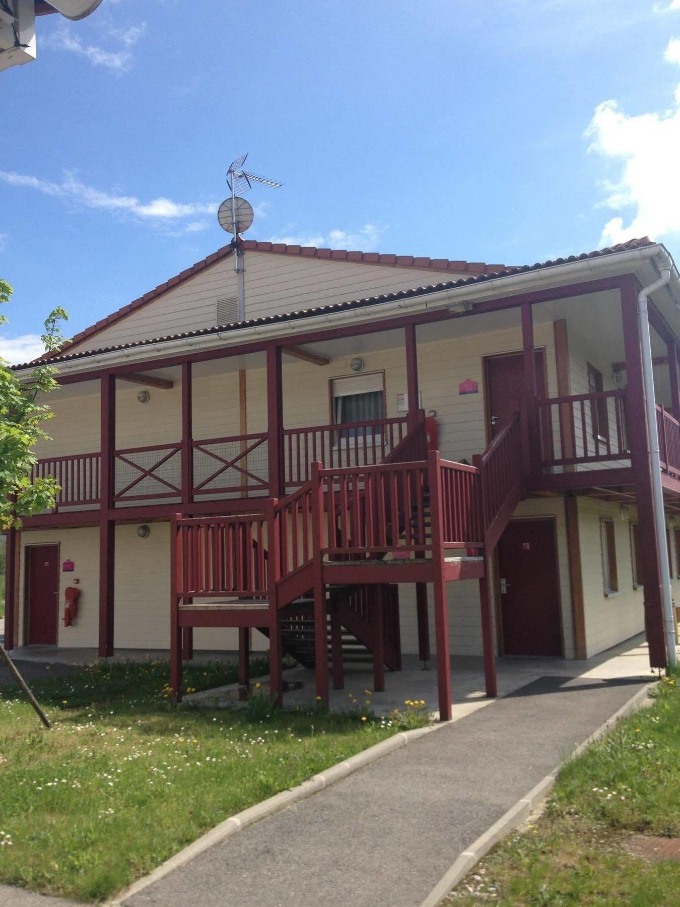 Couett' Hotel Rumilly Rumilly  Exterior foto